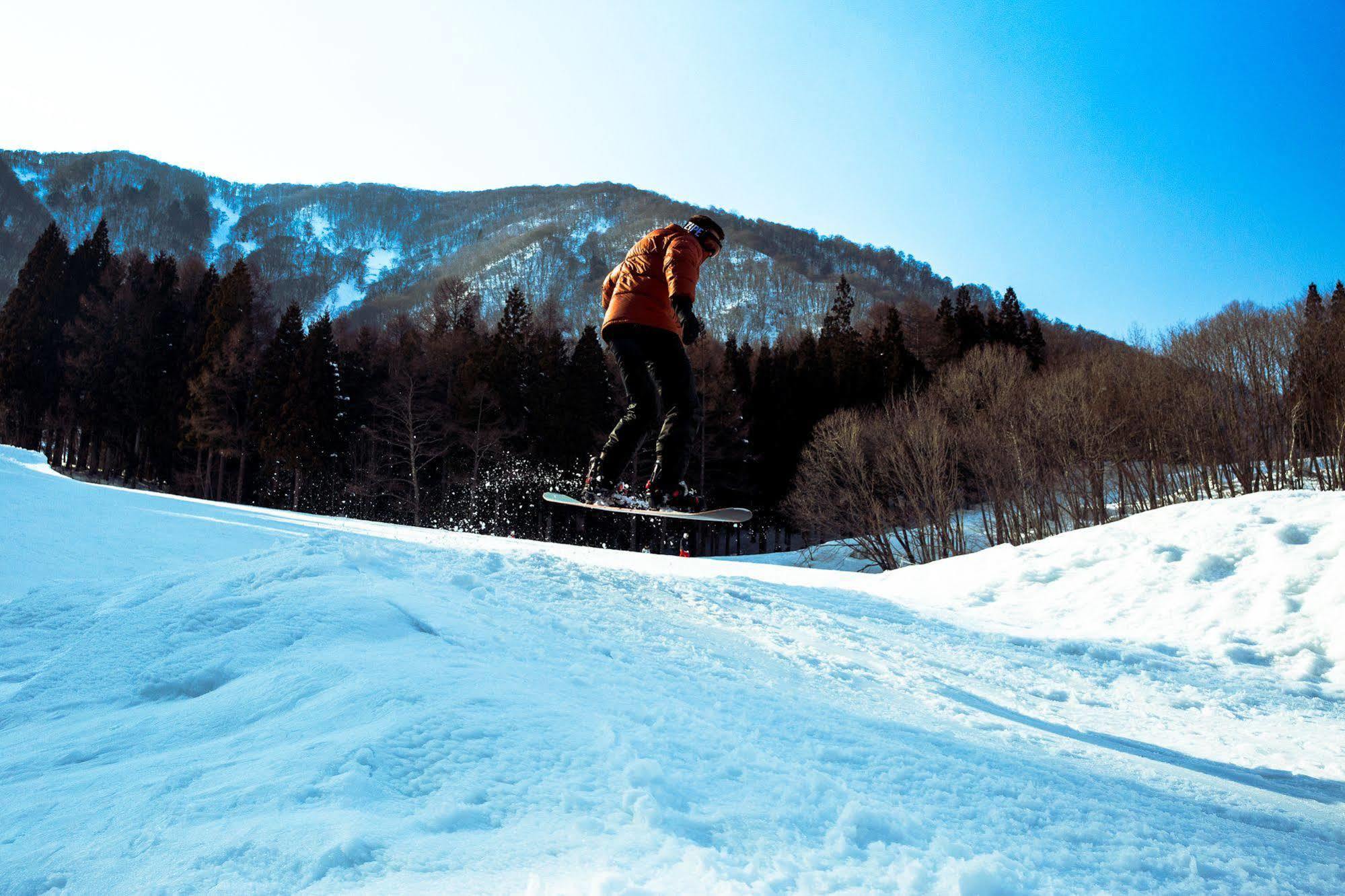 Red Door Lodge Hakuba Ngoại thất bức ảnh